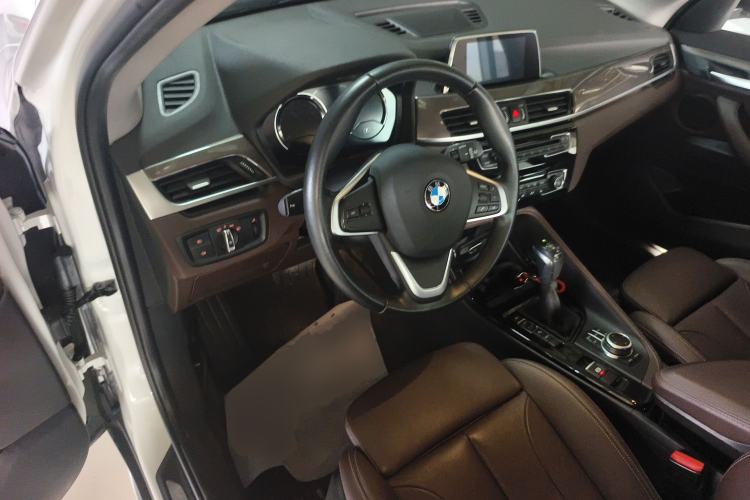 Used BMW X1 New Energy 2018 xDrive25Le Luxury Model Steering Wheel