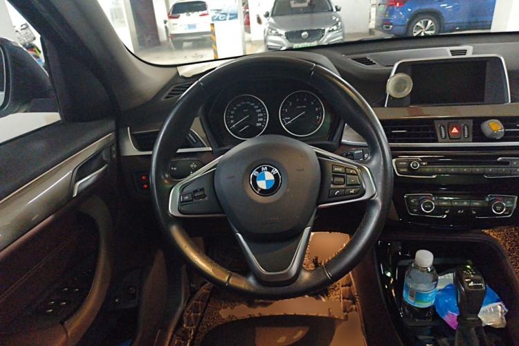 Used BMW X1 New Energy 2018 xDrive25Le Luxury Model Steering Wheel