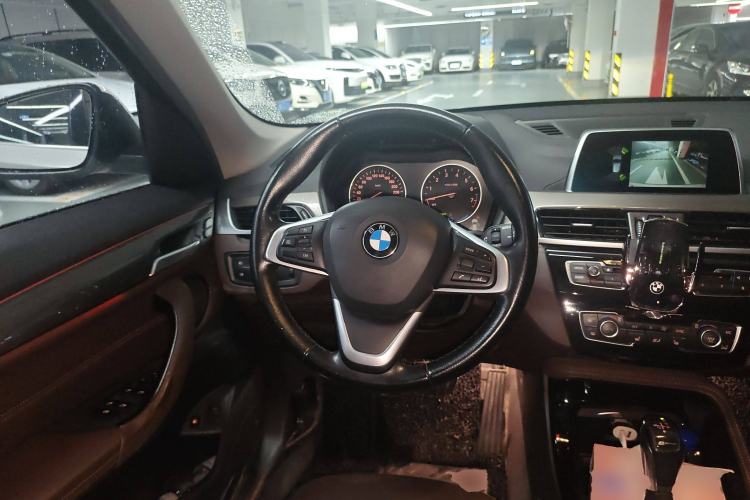 Used BMW X1 New Energy 2018 xDrive25Le Luxury Model Steering Wheel