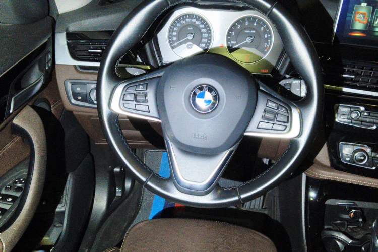 Used BMW X1 New Energy 2018 xDrive25Le Luxury Model Steering Wheel