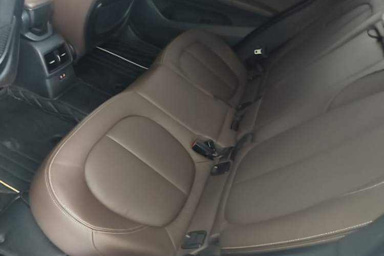 Used BMW X1 New Energy 2019 xDrive25Le Mileage Upgrade Version Left Rear Seat