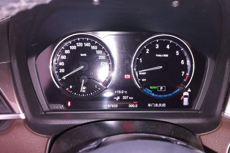Used BMW X1 New Energy 2019 xDrive25Le Luxury Model Odometer Close Up