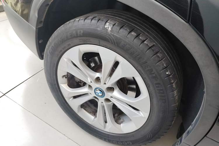 Used BMW X1 New Energy 2019 xDrive25Le Mileage Upgrade Version Right Rear Wheel Hub