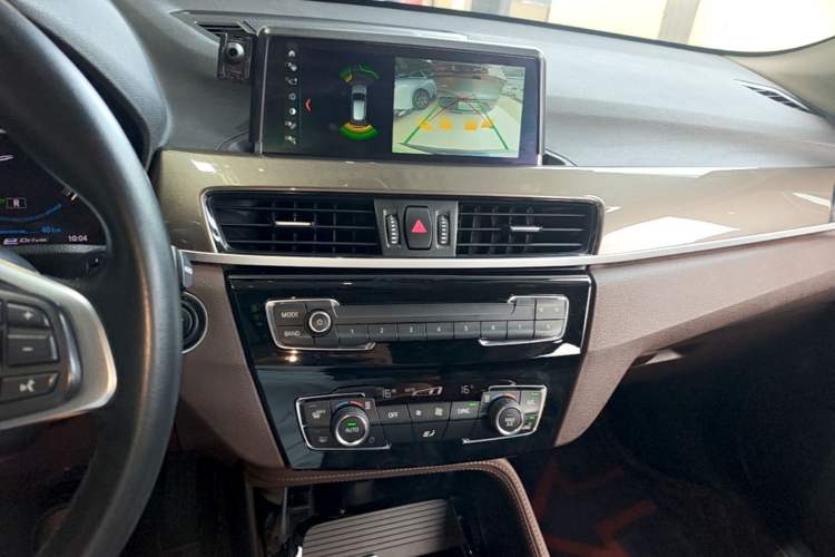 Used BMW X1 New Energy 2019 xDrive25Le Mileage Upgrade Version Audio And AC Panel