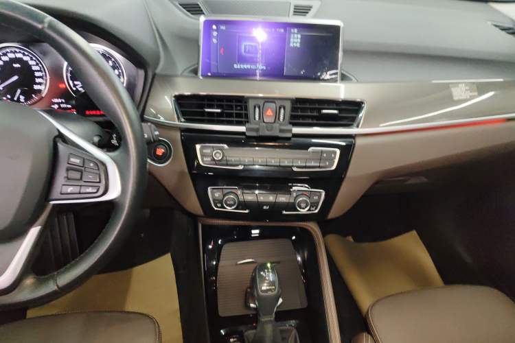 Used BMW X1 New Energy 2019 xDrive25Le Luxury Model Audio And AC Panel