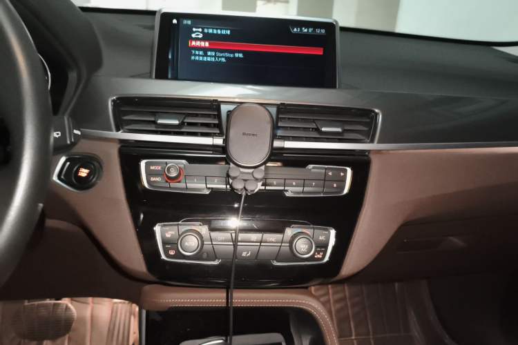 Used BMW X1 New Energy 2019 xDrive25Le Mileage Upgrade Version Audio And AC Panel