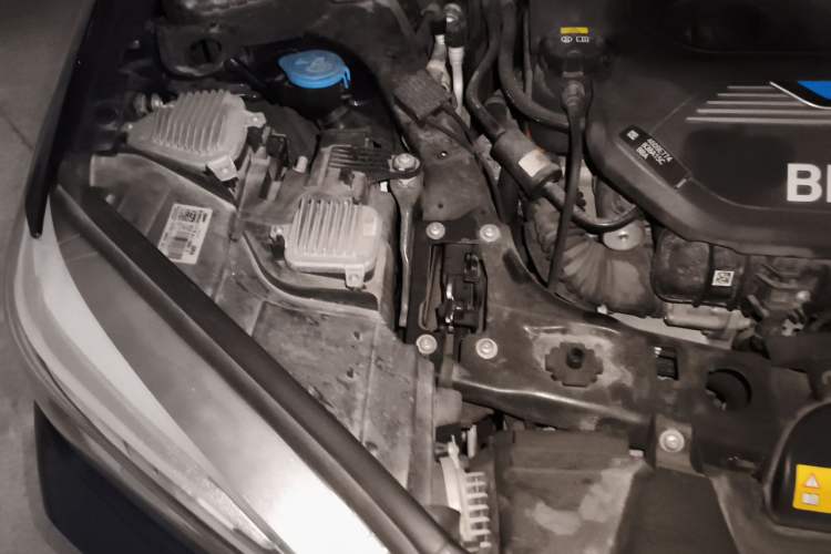 Used BMW X1 New Energy 2019 xDrive25Le Mileage Upgrade Version Engine Bay Right