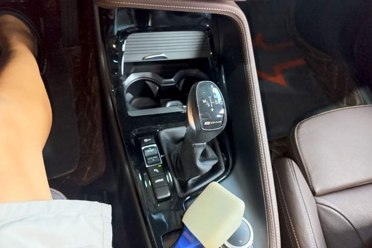 Used BMW X1 New Energy 2019 xDrive25Le Mileage Upgrade Version Gear Lever