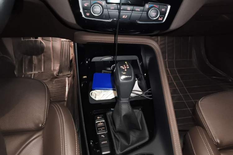 Used BMW X1 New Energy 2019 xDrive25Le Mileage Upgrade Version Gear Lever