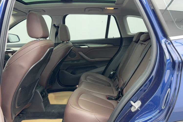 Used BMW X1 New Energy 2019 xDrive25Le Luxury Model Interior 4