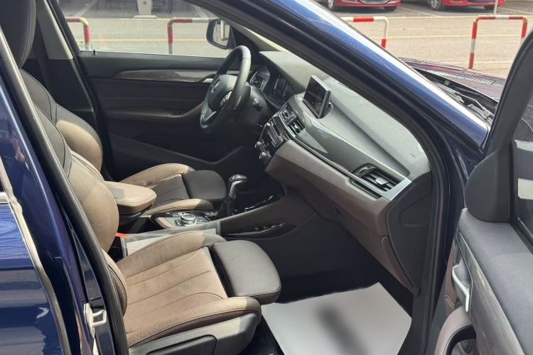Used BMW X1 New Energy 2019 xDrive25Le Luxury Model Interior 9