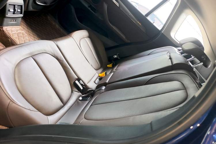 Used BMW X1 New Energy 2019 xDrive25Le Mileage Upgrade Version Left Rear Seat