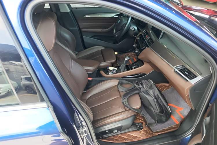 Used BMW X1 New Energy 2019 xDrive25Le Mileage Upgrade Version Right Front Seat