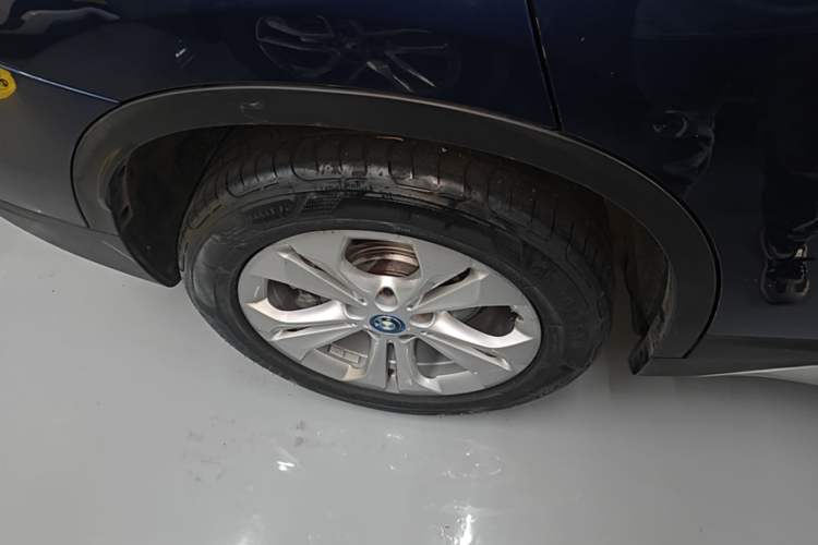 Used BMW X1 New Energy 2019 xDrive25Le Mileage Upgrade Version Right Rear Wheel Hub