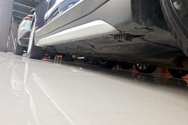Used BMW X1 New Energy 2019 xDrive25Le Mileage Upgrade Version Right Side Sill