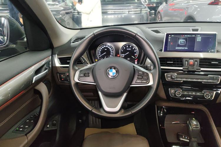 Used BMW X1 New Energy 2019 xDrive25Le Luxury Model Steering Wheel