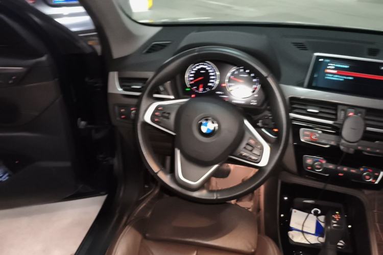 Used BMW X1 New Energy 2019 xDrive25Le Mileage Upgrade Version Steering Wheel