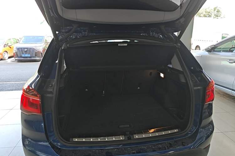 Used BMW X1 New Energy 2019 xDrive25Le Luxury Model Trunk