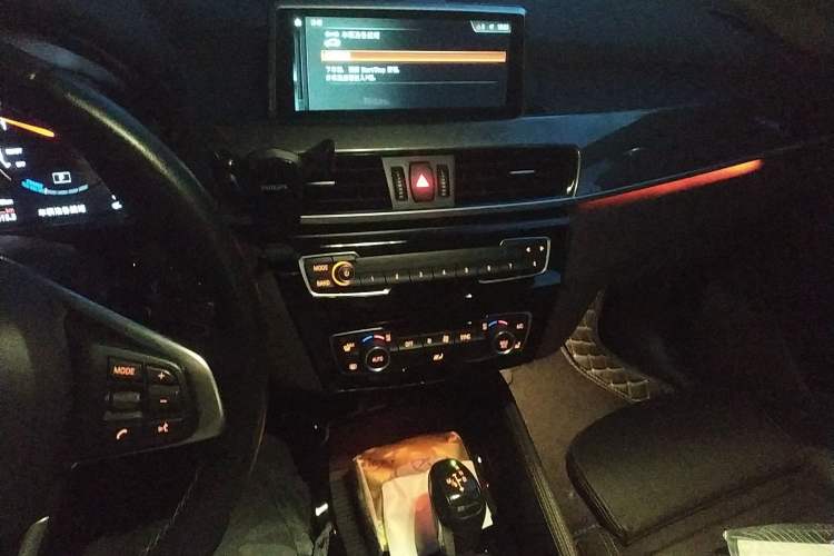 Used BMW X1 New Energy 2019 xDrive25Le Mileage Upgrade Version Audio And AC Panel