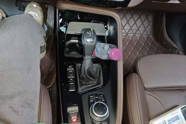 Used BMW X1 New Energy 2019 xDrive25Le Mileage Upgrade Version Gear Lever