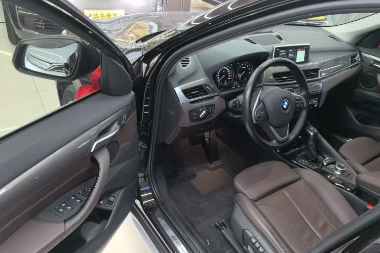 Used BMW X1 New Energy 2019 xDrive25Le Mileage Upgrade Version Interior 3