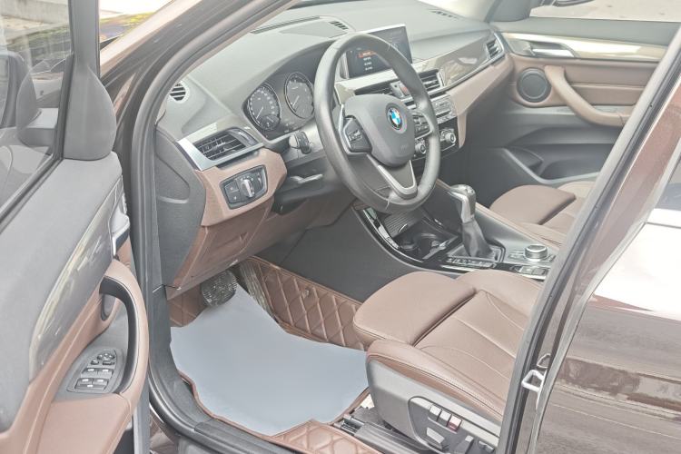 Used BMW X1 New Energy 2019 xDrive25Le Mileage Upgrade Version Interior 3