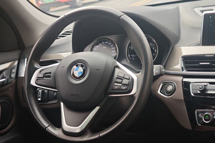 Used BMW X1 New Energy 2019 xDrive25Le Mileage Upgrade Version Interior 8