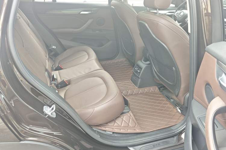 Used BMW X1 New Energy 2019 xDrive25Le Mileage Upgrade Version Interior 9