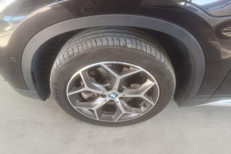 Used BMW X1 New Energy 2019 xDrive25Le Luxury Model Left Front Wheel Hub