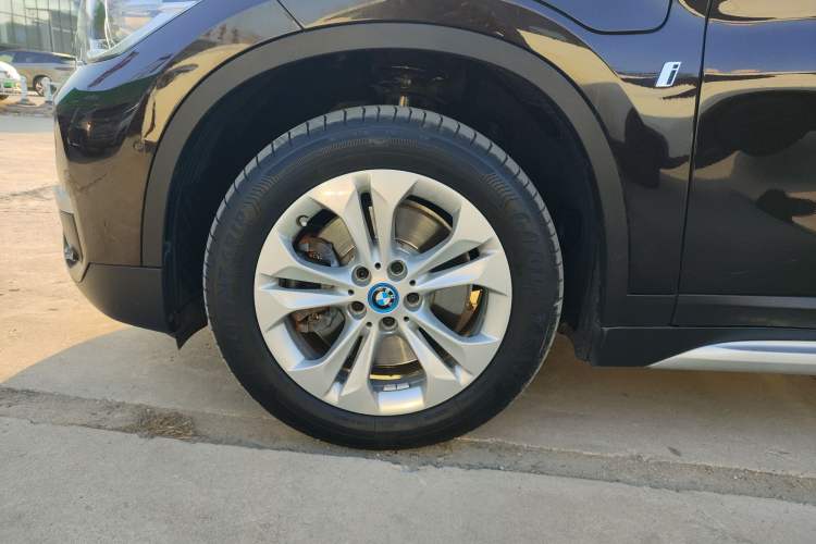 Used BMW X1 New Energy 2019 xDrive25Le Mileage Upgrade Version Left Front Wheel Hub