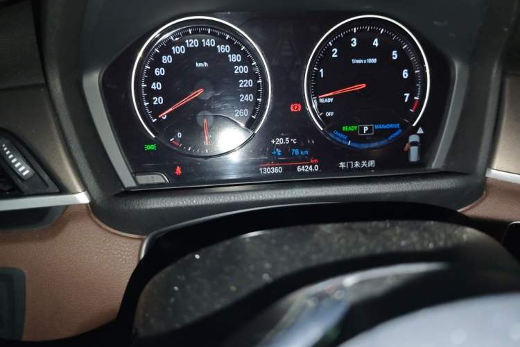 Used BMW X1 New Energy 2019 xDrive25Le Mileage Upgrade Version Odometer Close Up