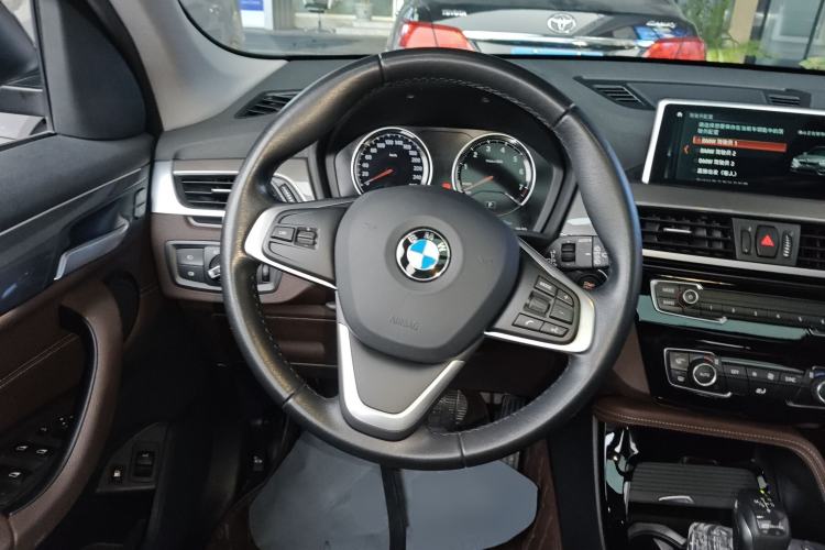 Used BMW X1 New Energy 2019 xDrive25Le Mileage Upgrade Version Steering Wheel