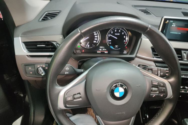 Used BMW X1 New Energy 2019 xDrive25Le Mileage Upgrade Version Steering Wheel