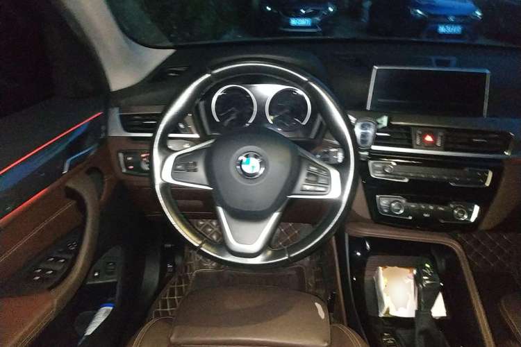 Used BMW X1 New Energy 2019 xDrive25Le Mileage Upgrade Version Steering Wheel