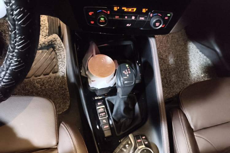 Used BMW X1 New Energy 2019 xDrive25Le Mileage Upgrade Version Gear Lever