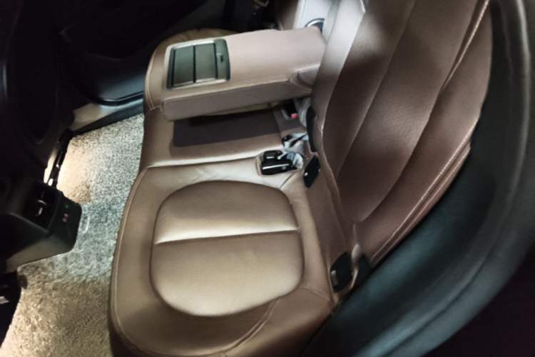 Used BMW X1 New Energy 2019 xDrive25Le Mileage Upgrade Version Left Rear Seat