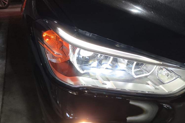 Used BMW X1 New Energy 2019 xDrive25Le Mileage Upgrade Version Right Front Headlight
