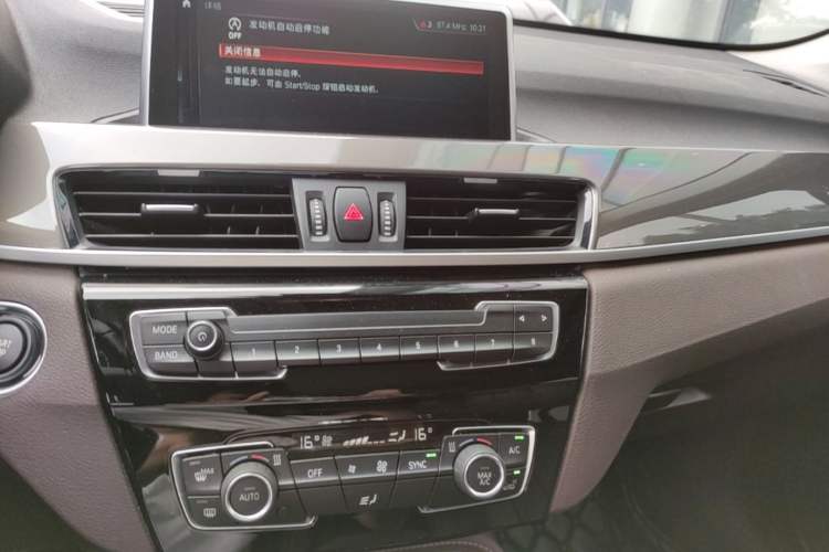 Used BMW X1 New Energy 2019 xDrive25Le Mileage Upgrade Version Audio And AC Panel