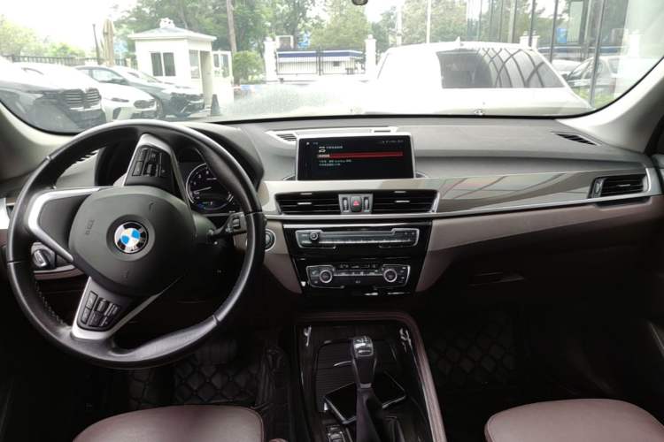 Used BMW X1 New Energy 2019 xDrive25Le Mileage Upgrade Version Center Console