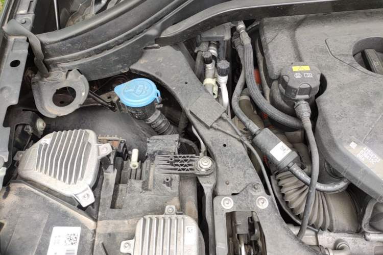 Used BMW X1 New Energy 2019 xDrive25Le Mileage Upgrade Version Engine Bay Right