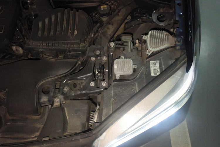 Used BMW X1 New Energy 2019 xDrive25Le Luxury Model Engine Bay Left