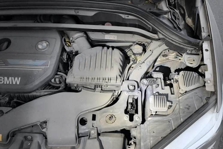 Used BMW X1 New Energy 2019 xDrive25Le Mileage Upgrade Version Engine Bay Left
