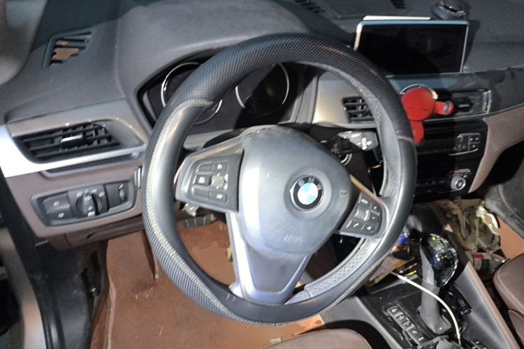 Used BMW X1 New Energy 2019 xDrive25Le Mileage Upgrade Version Steering Wheel
