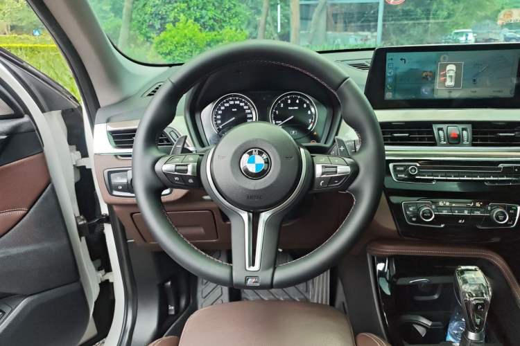 Used BMW X1 New Energy 2019 xDrive25Le Luxury Model Steering Wheel