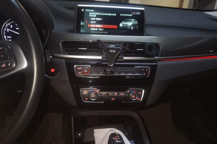 Used BMW X1 New Energy 2019 xDrive25Le Mileage Upgrade Version Audio And AC Panel