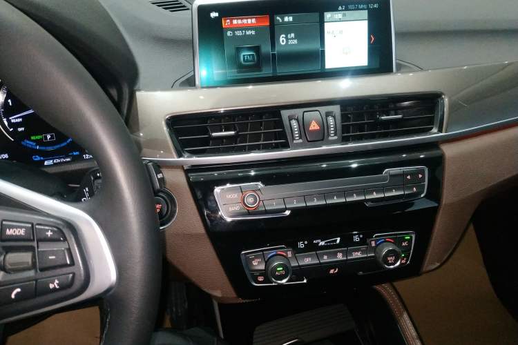 Used BMW X1 New Energy 2019 xDrive25Le Luxury Model Audio And AC Panel