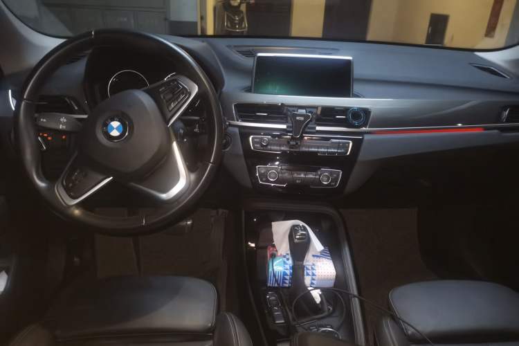 Used BMW X1 New Energy 2019 xDrive25Le Mileage Upgrade Version Center Console