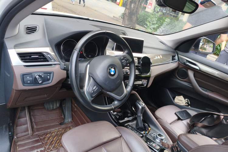 Used BMW X1 New Energy 2019 xDrive25Le Mileage Upgrade Version Center Console