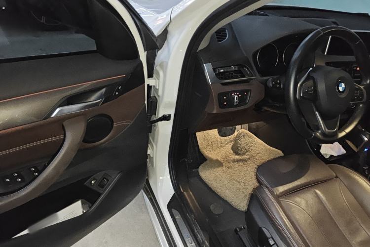Used BMW X1 New Energy 2019 xDrive25Le Luxury Model Driver Seat