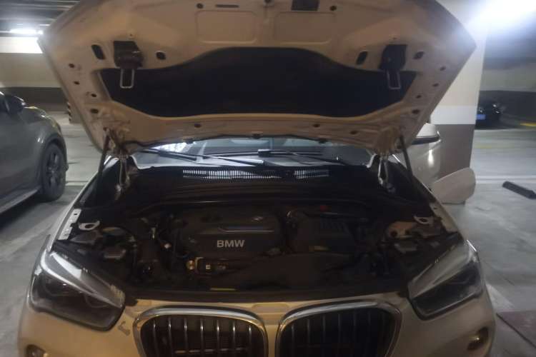 Used BMW X1 New Energy 2019 xDrive25Le Mileage Upgrade Version Engine Bay